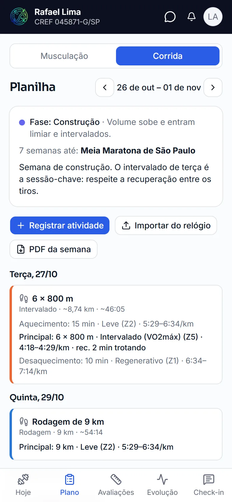 Semana de corrida no app do aluno com o pace de cada etapa