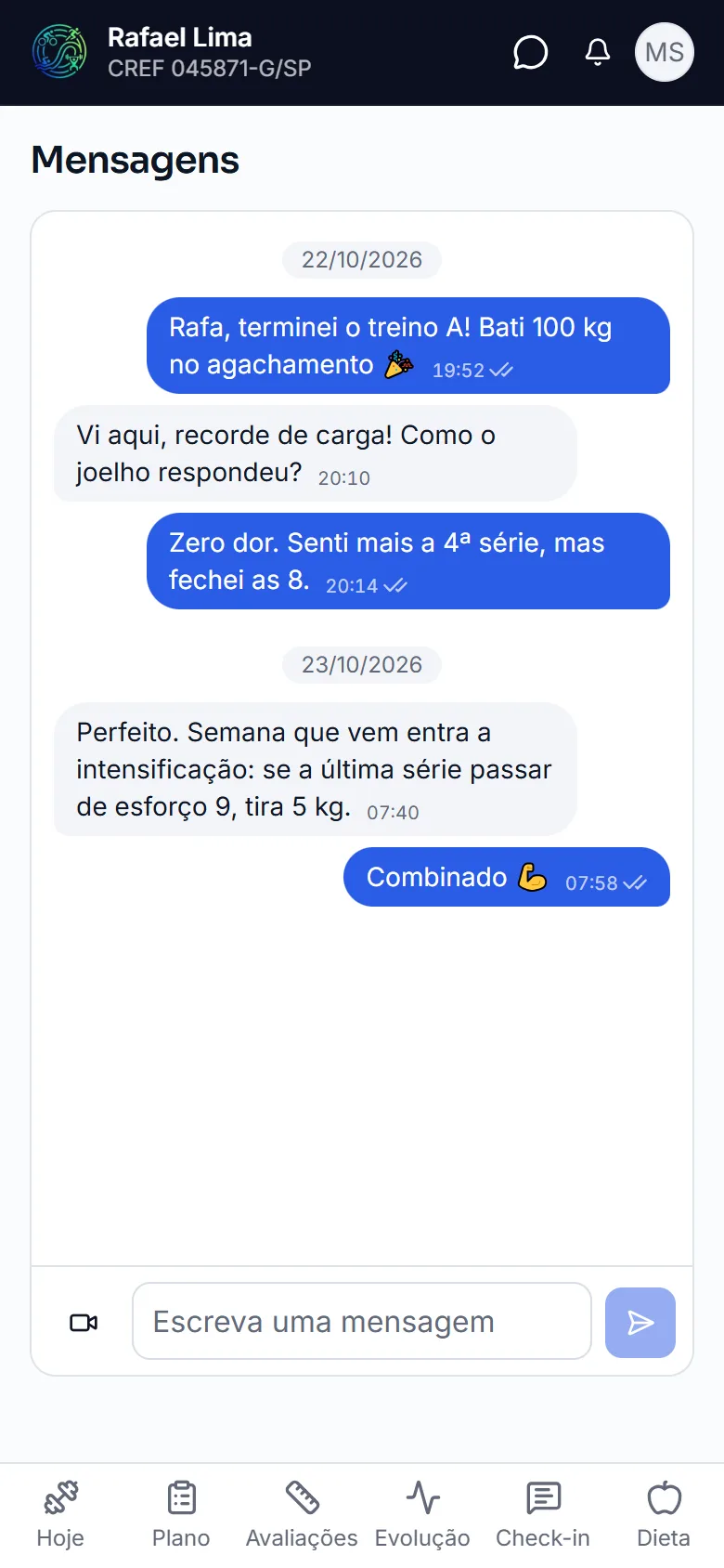 A mesma conversa no app da aluna